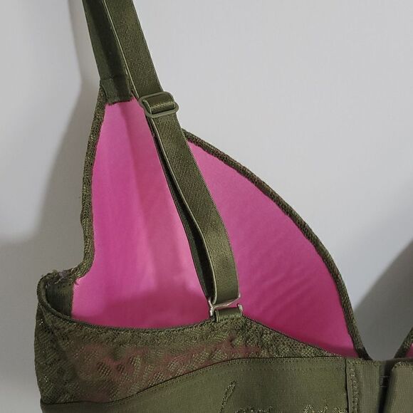 PINK Victoria's Secret Wear Everywhere T-Shirt Lightly Lined Green Lace 32DD - Picture 5 of 11